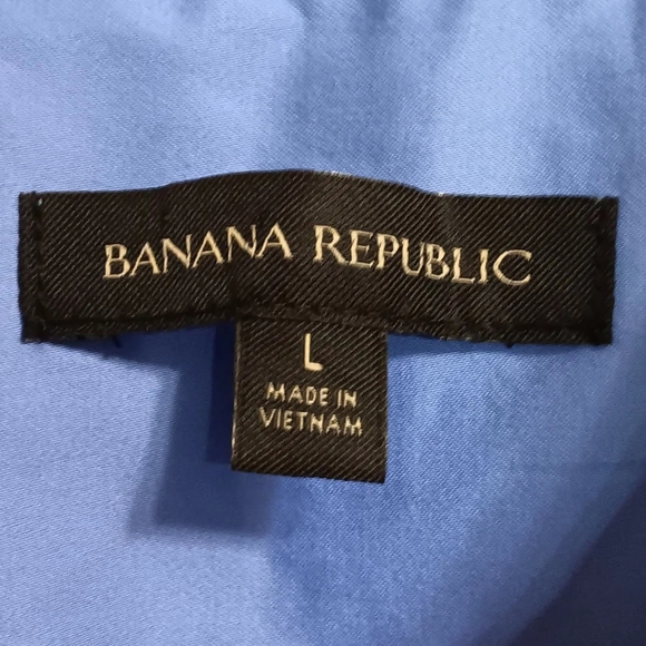Banana Republic Light Blue Collared Shirt - Picture 9 of 13